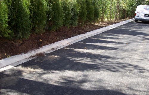 https://www.budsconcreteinc.com/wp-content/uploads/2016/03/Concrete-Curb-and-Gutter-500x320.jpg