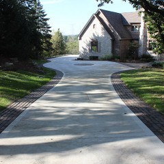 Concrete Driveway with Cobblestone Border 2