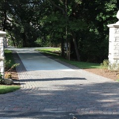 Concrete Driveway with Cobblestone Border 2