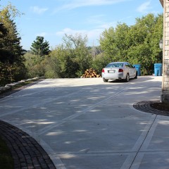 Concrete Driveway with Cobblestone Border 2