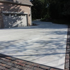 Concrete Driveway with Cobblestone Border 2