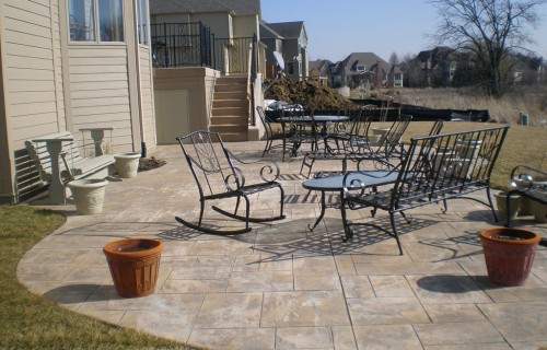 https://www.budsconcreteinc.com/wp-content/uploads/2016/03/Majestic-Ashlar-Patio-with-Steps-and-Elevated-Concrete-Deck-500x320.jpg