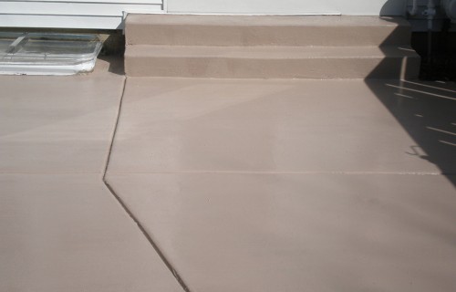 https://www.budsconcreteinc.com/wp-content/uploads/2016/03/Patio-With-Colored-Sealer-500x320.jpg
